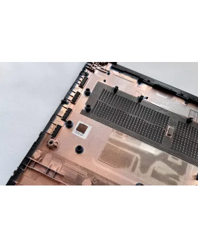Scocca inferior 5CB0S16946 per Lenovo Ideapad S145-14IWL S145-14IGM S145-14AST S145-14IKB S145-14IIL €23.50