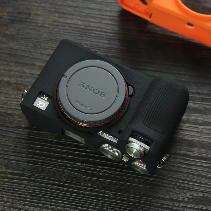 Custodia in Silicone per Sony Alpha 7C II (A7C2) – Antiscivolo – 4 Colori €14.50