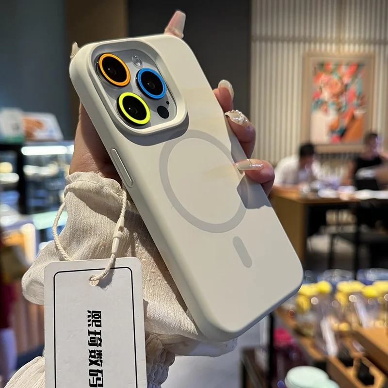 Funda Monocromática para iPhone con MagSafe y Protector de Lente de Cámara
