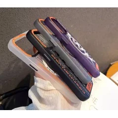 Coque iPhone M2 MagSafe – Dos Acrylique et Boutons Métalliques